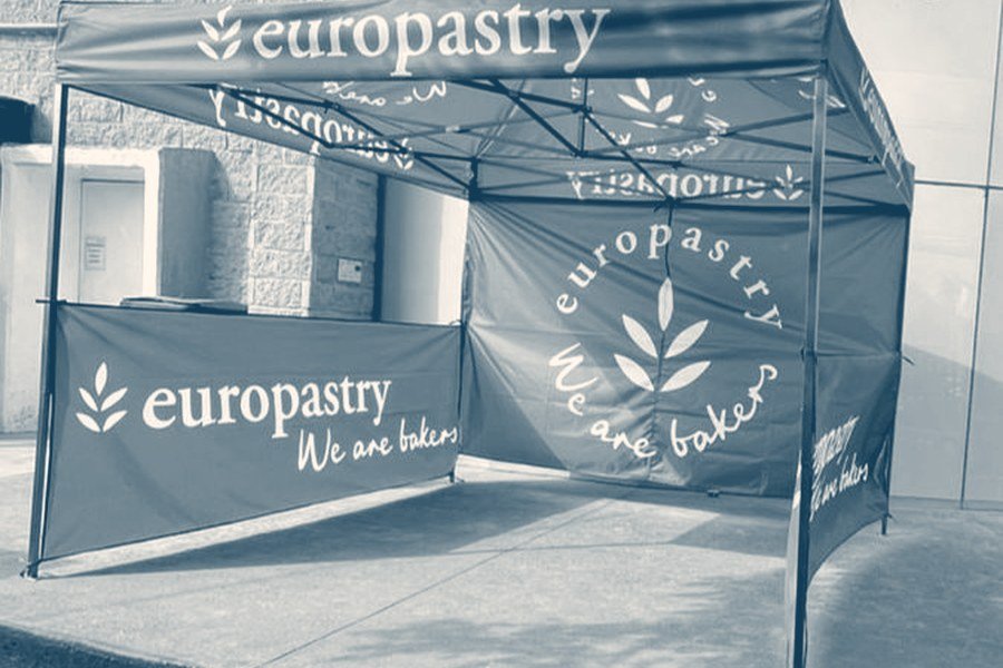 Renta de stand para exposición, ejemplo de carpa personalizada